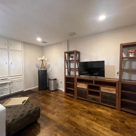 Insperit Home At Galleria With Heated Pool Spa Houston Bagian luar foto