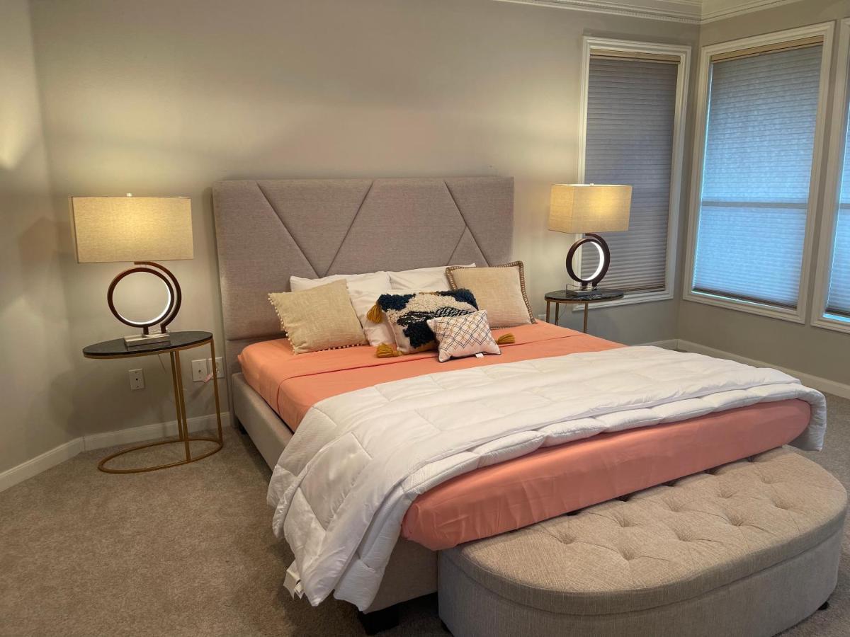 Insperit Home At Galleria With Heated Pool Spa Houston Bagian luar foto