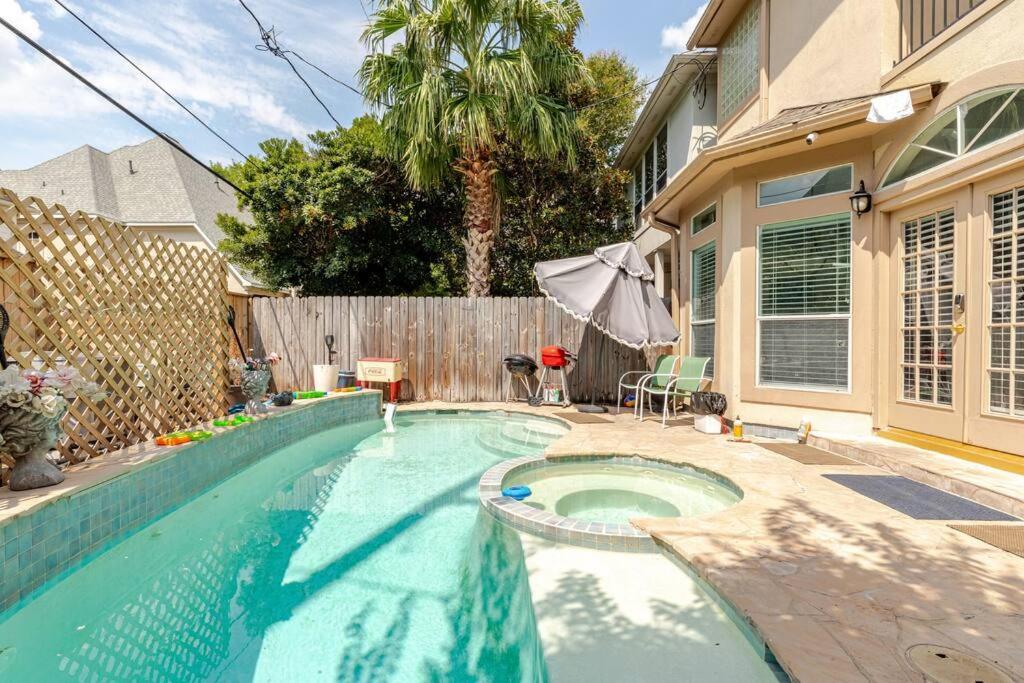 Insperit Home At Galleria With Heated Pool Spa Houston Bagian luar foto