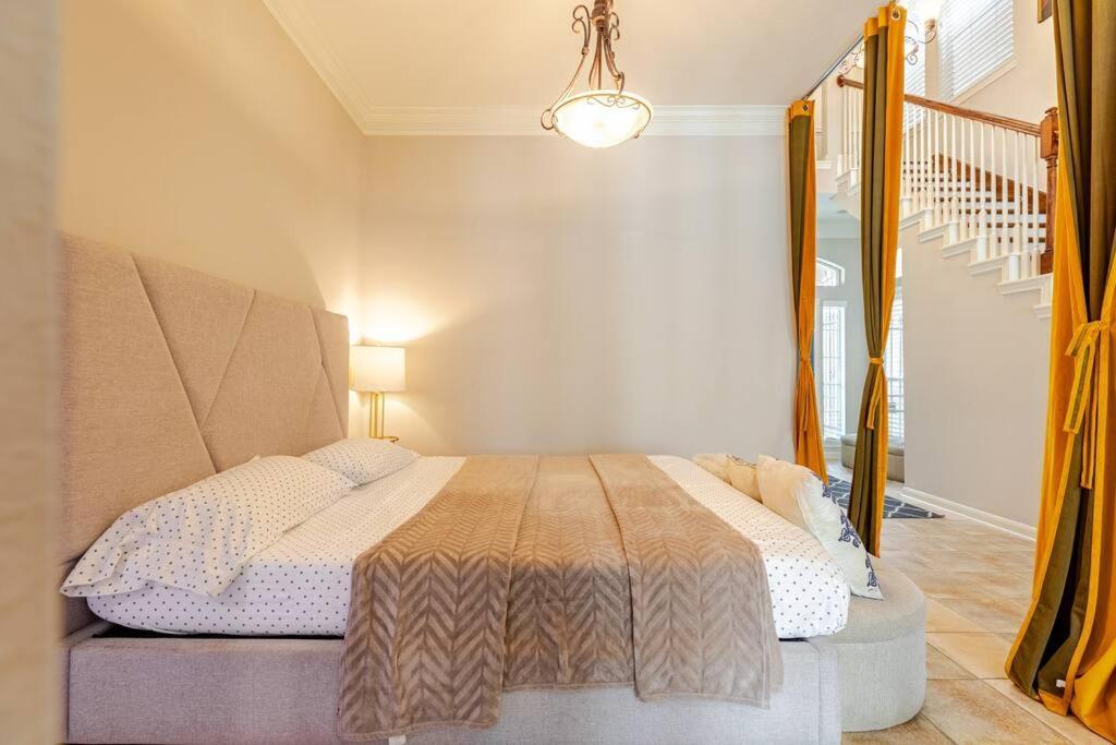 Insperit Home At Galleria With Heated Pool Spa Houston Bagian luar foto