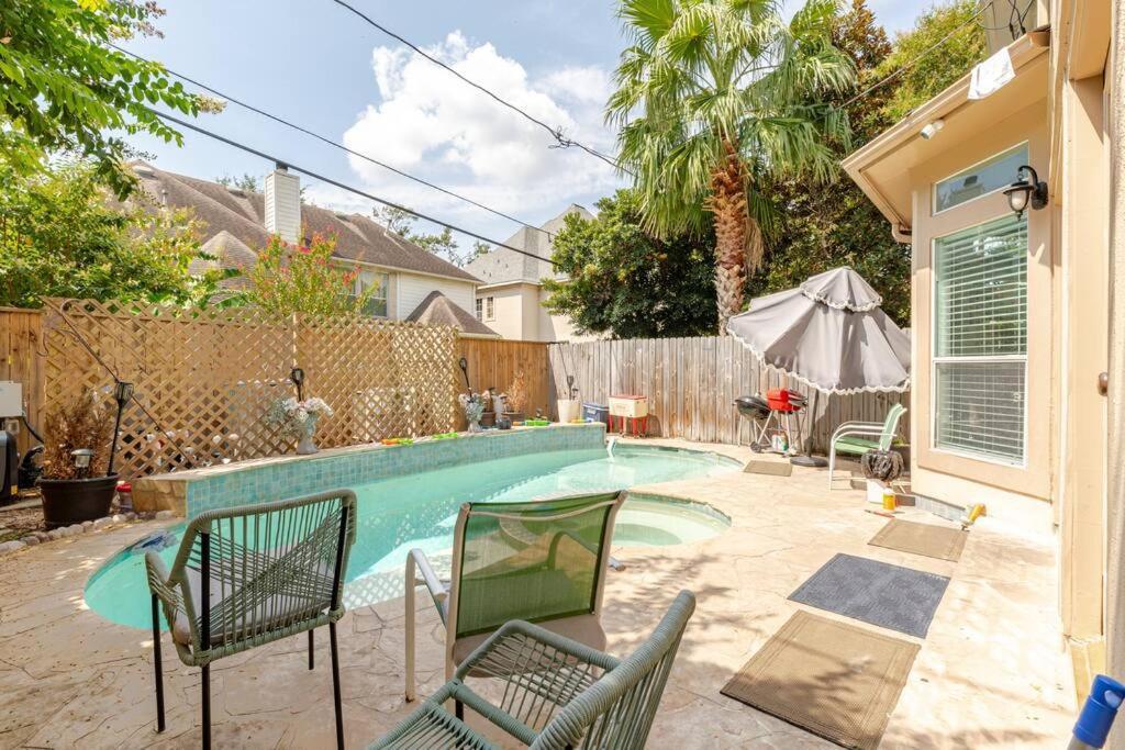 Insperit Home At Galleria With Heated Pool Spa Houston Bagian luar foto